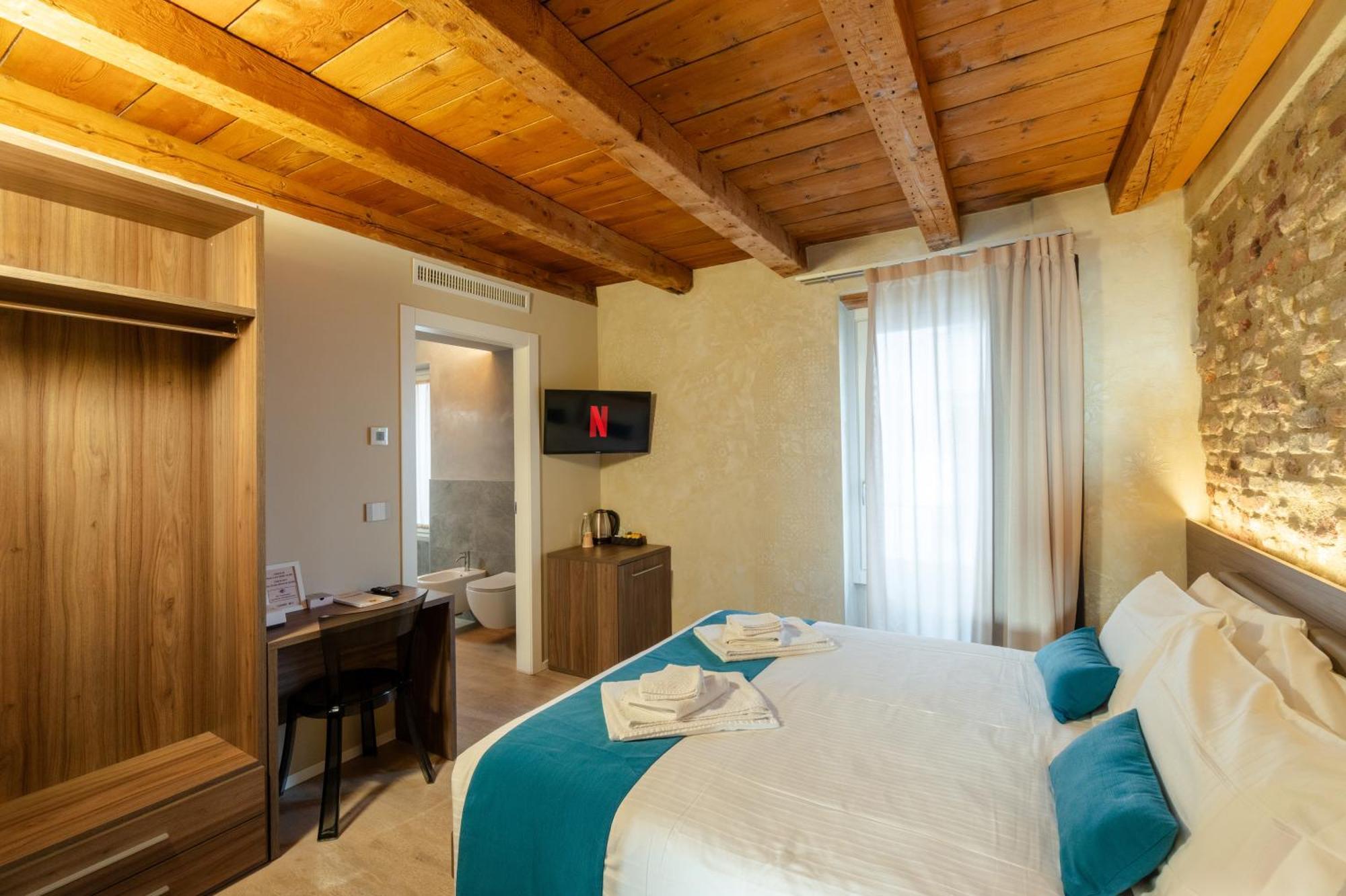 Hotel La Casa In Paese Peschiera del Garda Exterior foto